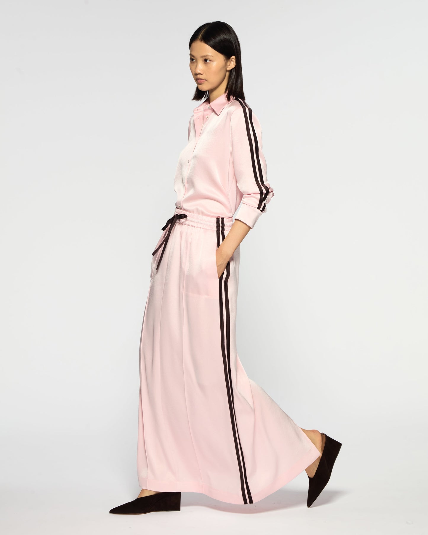 Elara Satin Jogger Skirt – Pale Pink